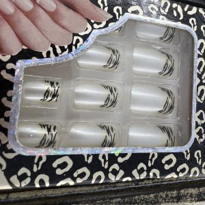 False Nails Stick on with design
