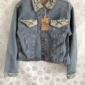 Ladies Jean jacket Vintage size large
