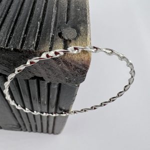Silver Plated twist bracelet