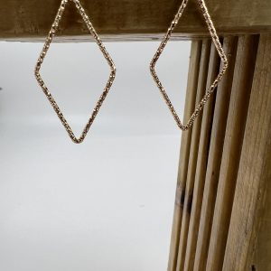 Diamond shaped gold plated earrings with decorative design