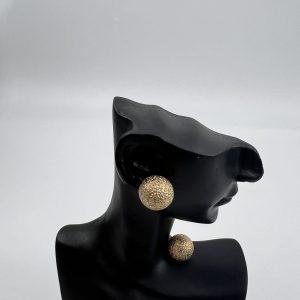 Silver dome shaped stud earrings 1piece colour silver