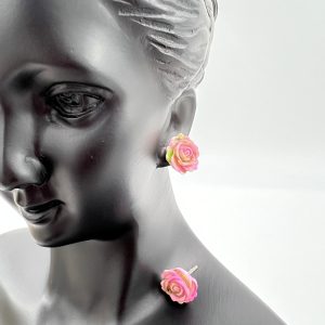 Charming stud earrings miniature rose Do you?