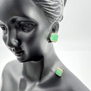 Vintage stud earrings