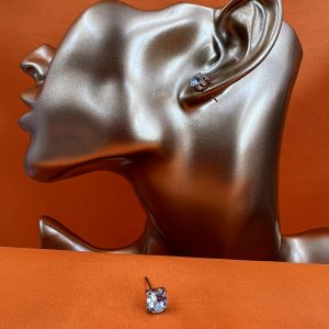 Pierced stud earrings with gemstone setting