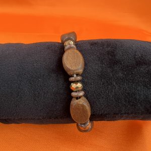 Brown geometric bracelet with beads
