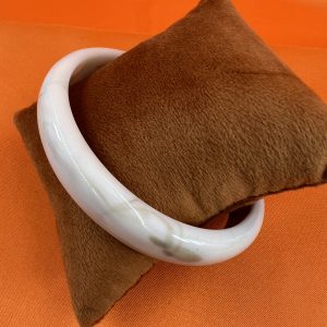 Acrylic cream bangle with marble design
