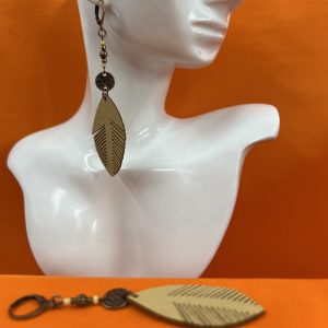 Leather leaf design with metal fixtures