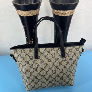 Tote bag with design