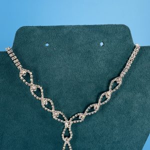 Link design Rhinestone necklace
