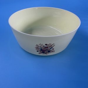 Small tin plastic snack bowls