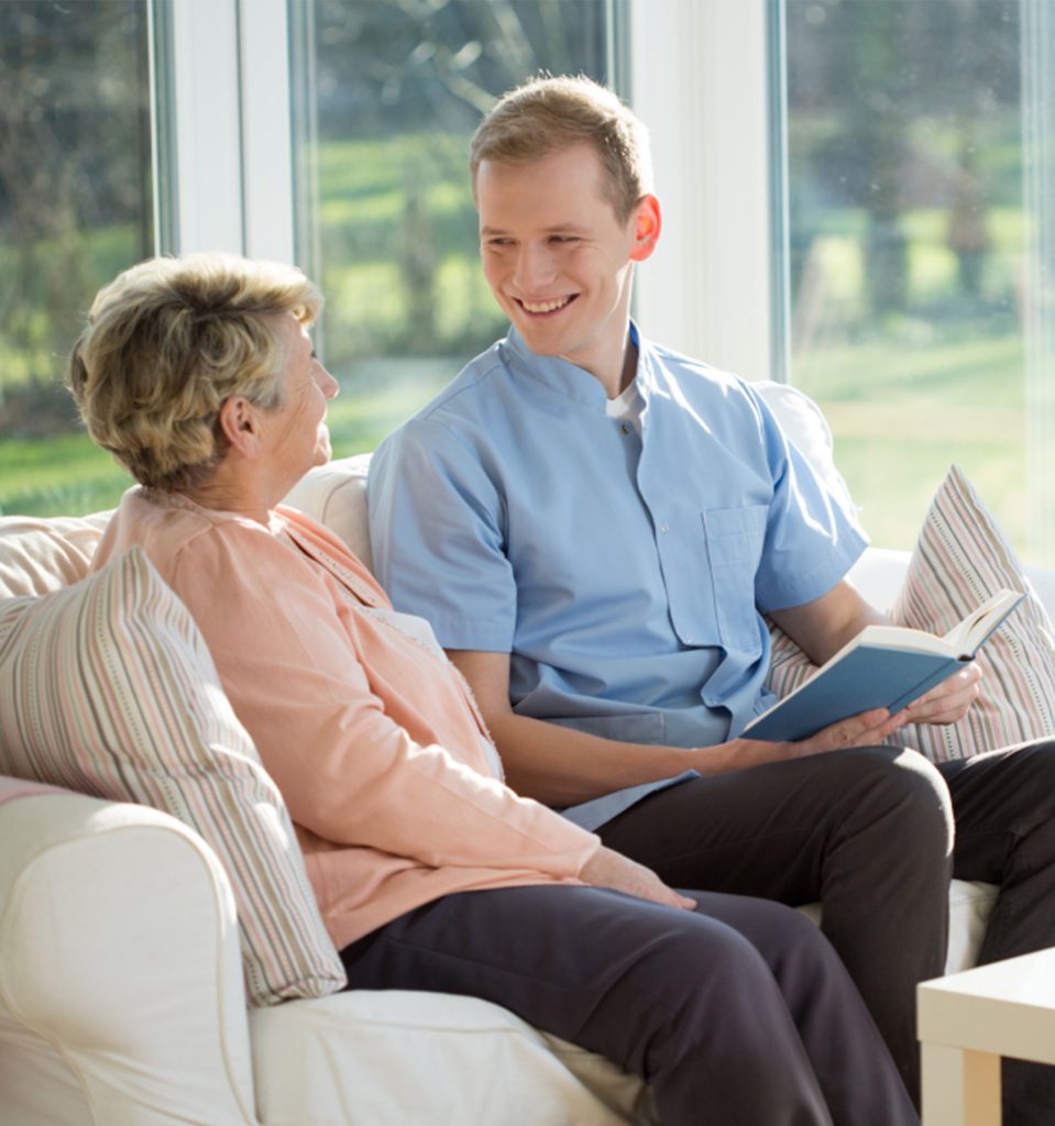 How Companionship Can Help Older Adults Stay Independent and Connected