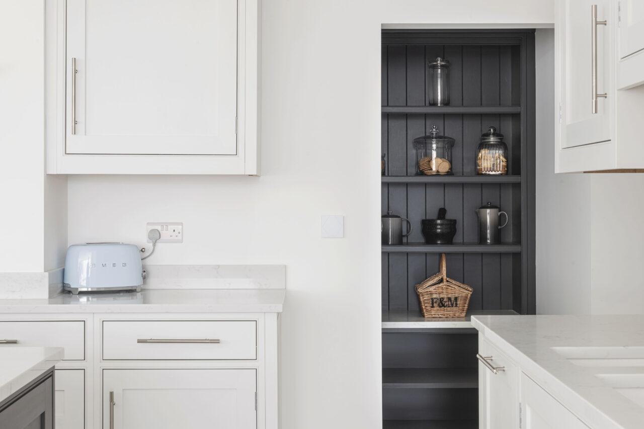 SHAKER & MAY Bespoke Kitchen WADSWORTH / HIGH ACRE 6 SHAKER & MAY Bespoke Kitchen WADSWORTH / HIGH ACRE 6