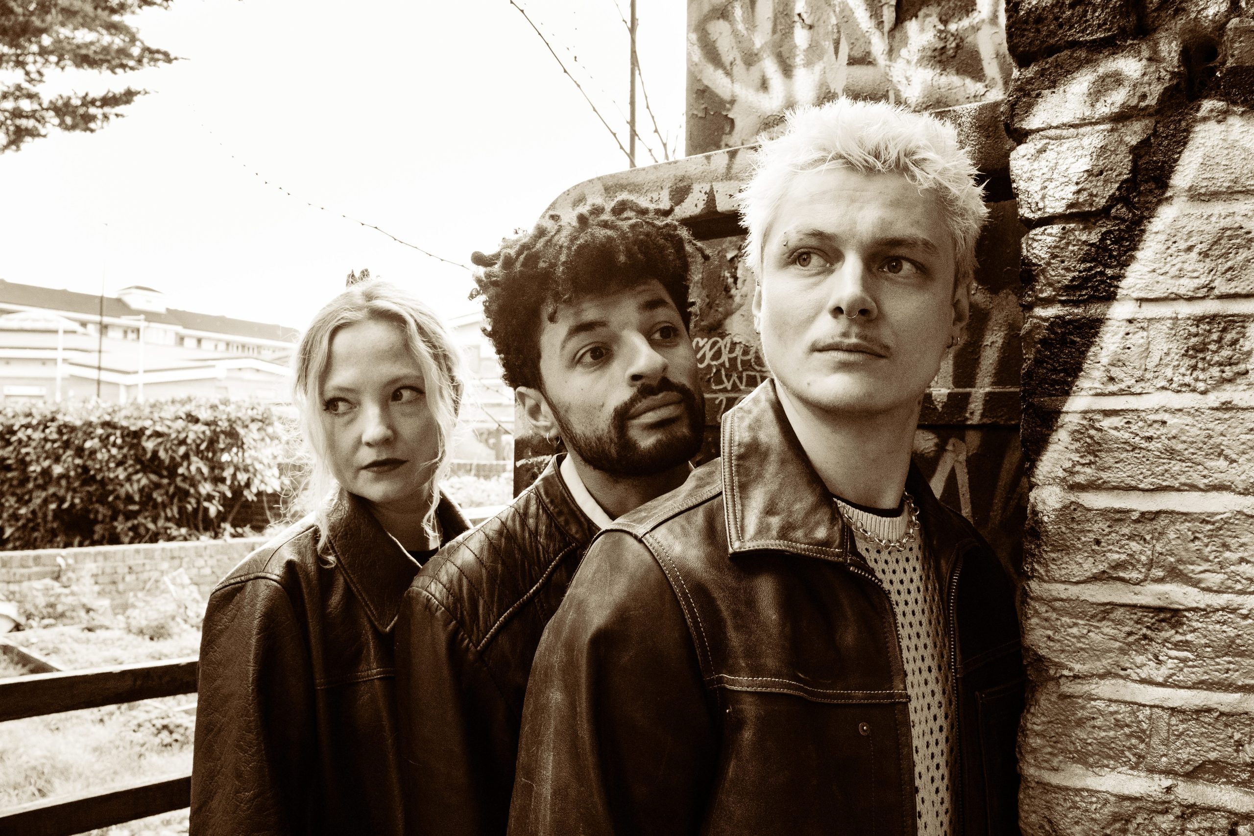 NEWS:  Alien Chicks sign to Alcopops! Records, announce Toys Taken At Birth EP + release new single ‘5/4’