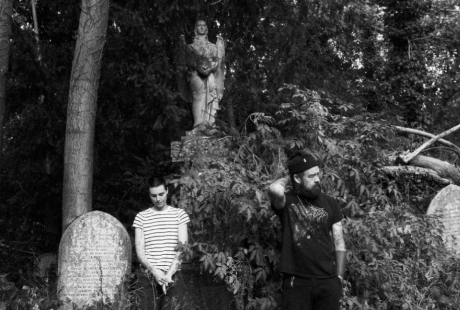 NEWS:  Reclus.É release new single ‘Isoationist’